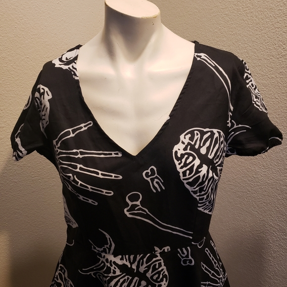 Anatomical print little black dress - Picture 3 of 3